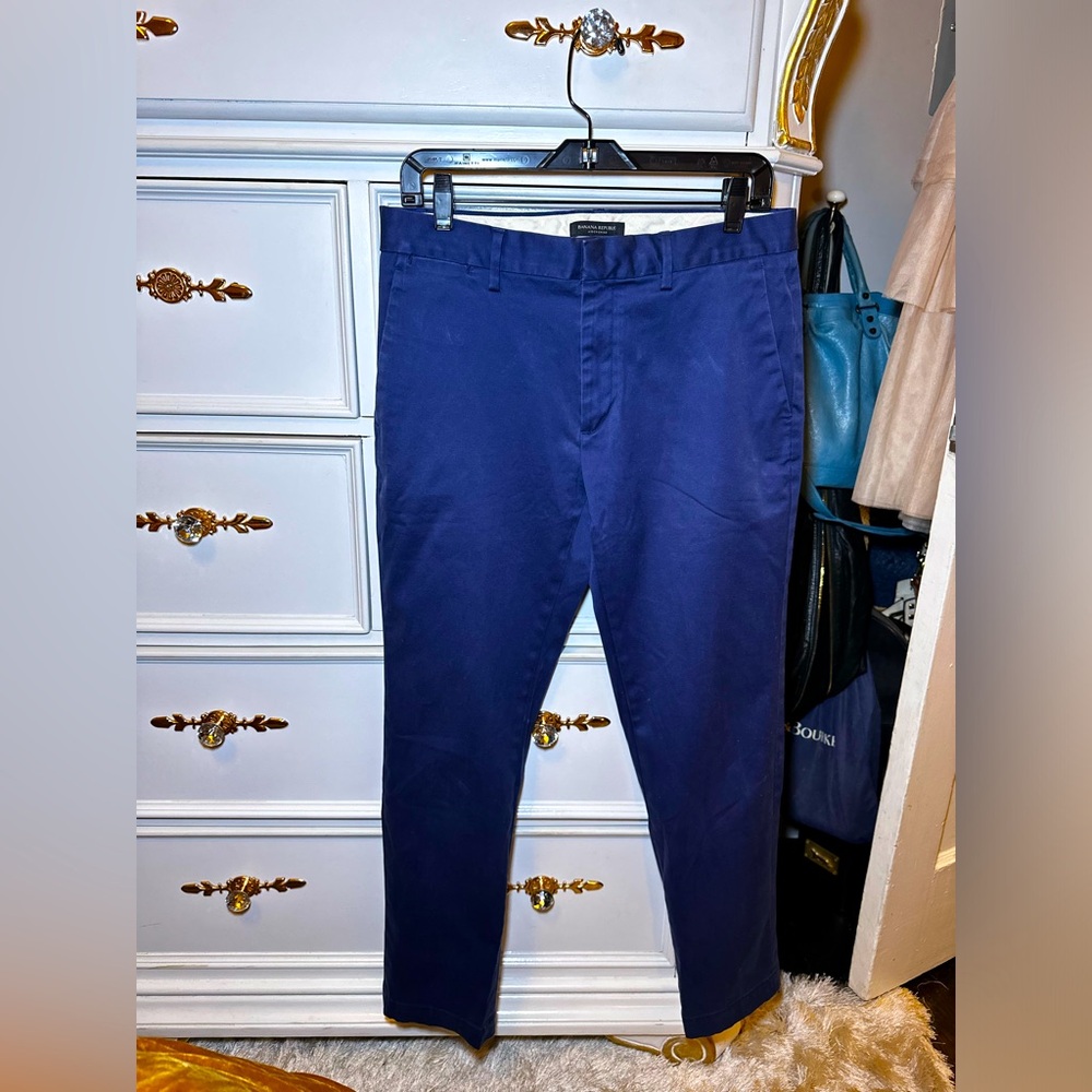 Banana Republic ‘Aiden Chino’ in ‘Magical Blue’ Size 31x30 - Picture 11 of 17